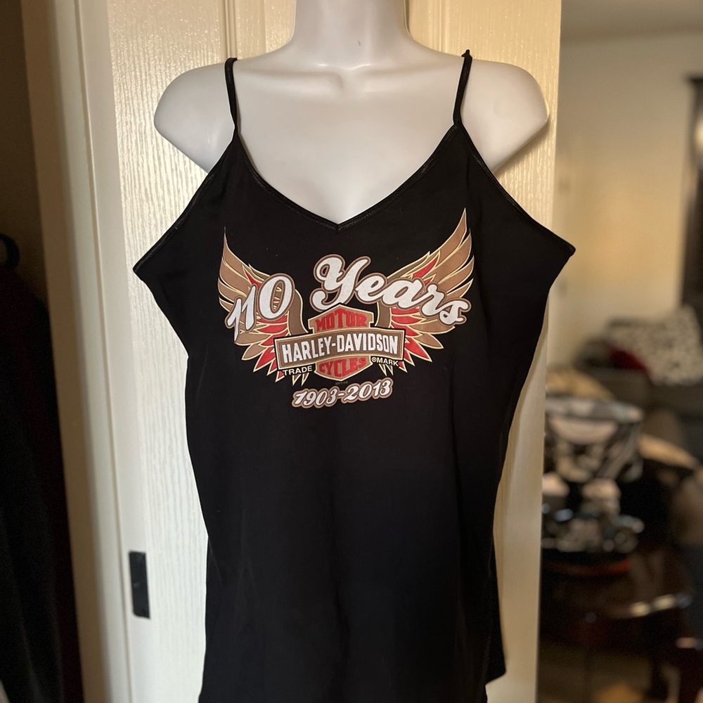NWT Women’s tee XL